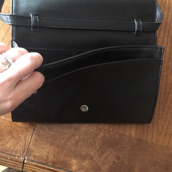 Black Crossbody George Purse - Picture 4 of 5